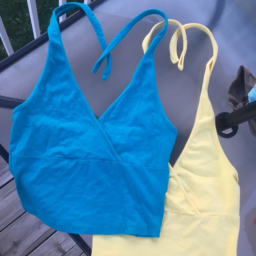 💙💛🖤 3 Blue, yellow & black crop halter tops EUC